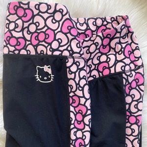 Hello kitty Torrid Leggings - Size 3